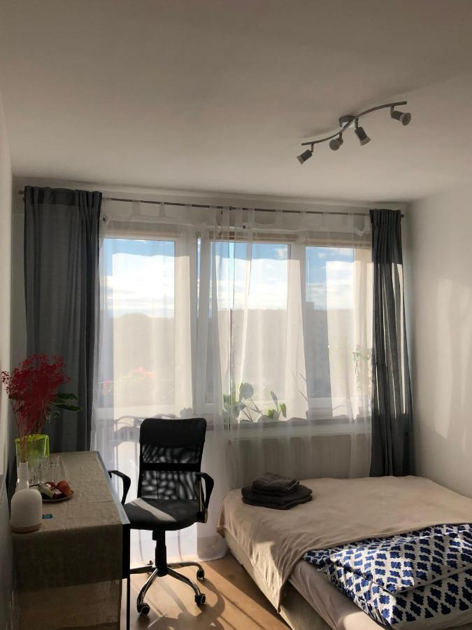 M&B Pokoj Przy Rondzie Daszynskiego Warschau Buitenkant foto